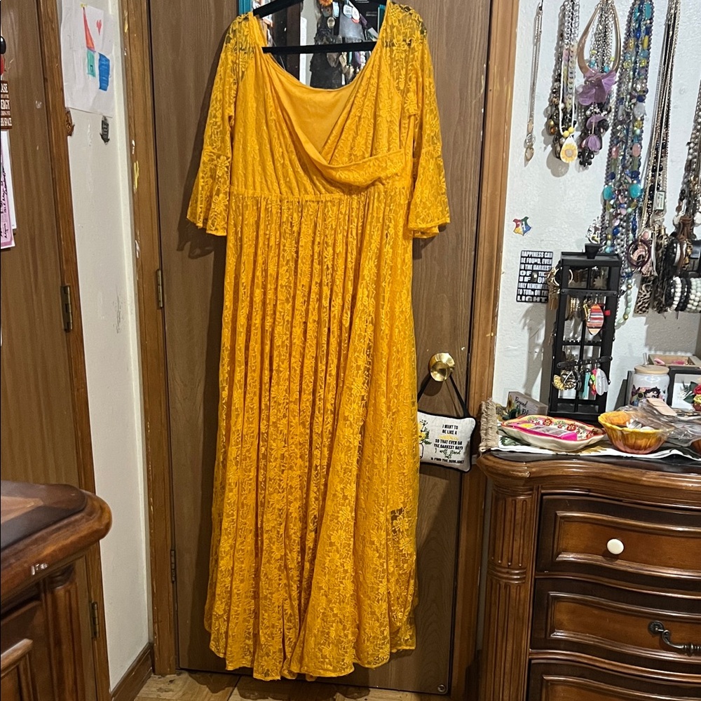 Elegant Yellow Lace Dress